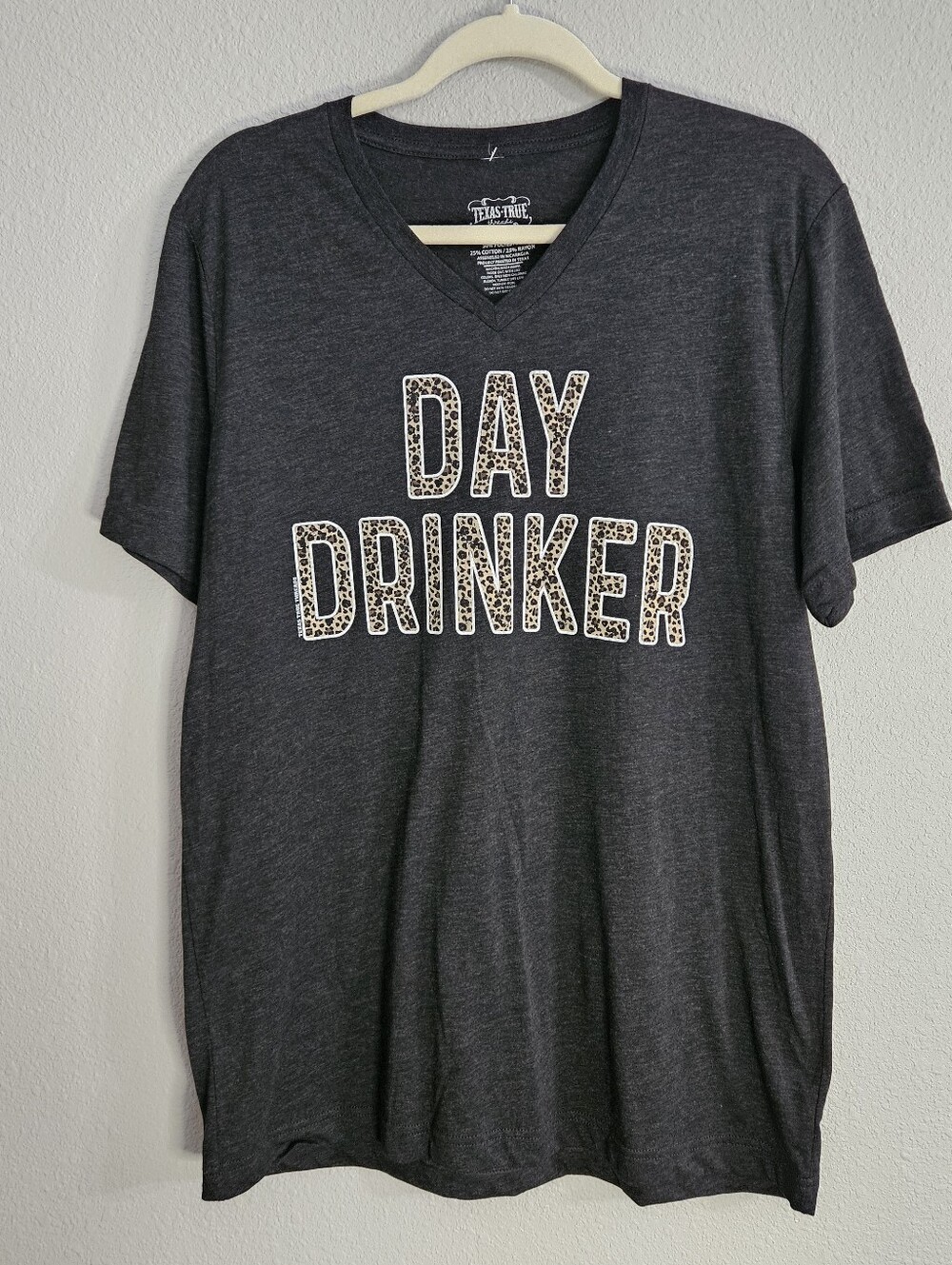 Texas True Threads Charcoal 'Day Drinker' V-Neck Tee, Large
